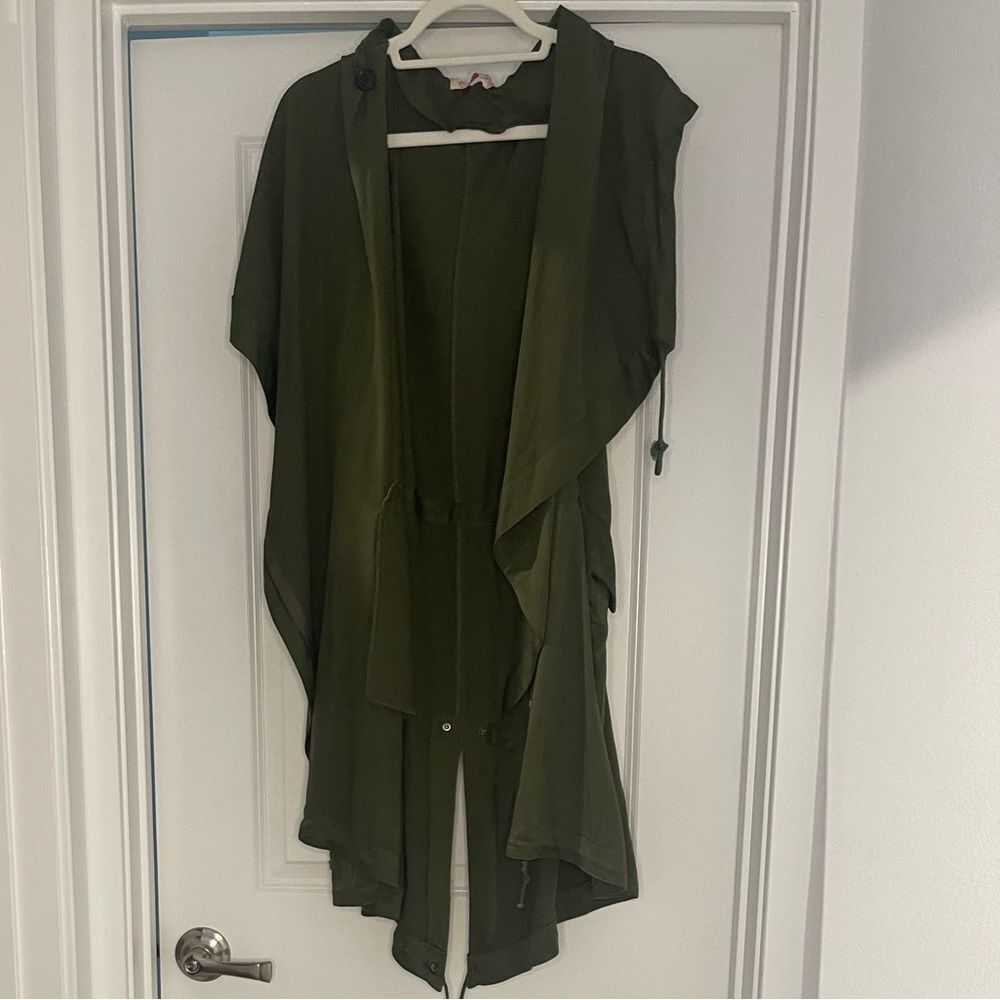 Women’s trench vest  